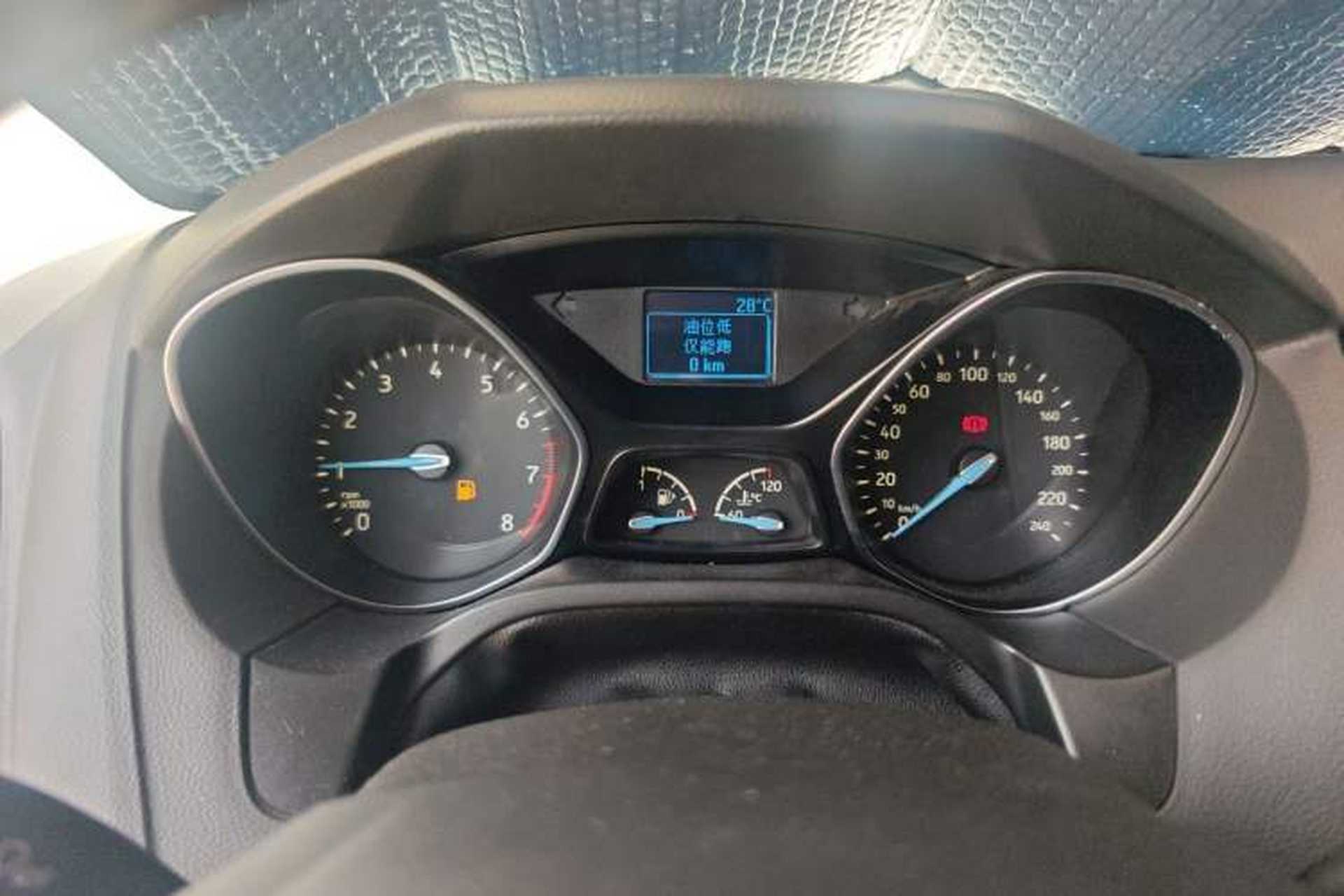 Used Ford Focus 2017 Sedan EcoBoost 125 Manual – Ultra-Style Edition with SmartDrive Features Instrument Cluster