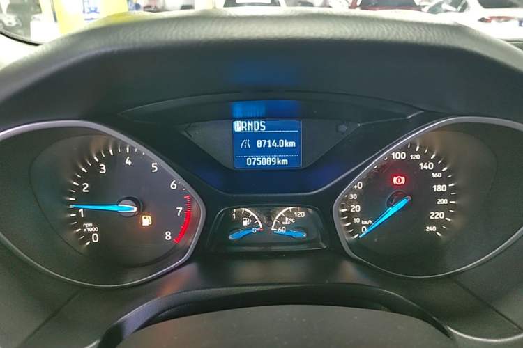 Used Ford Focus 2017 Sedan 1.6L Automatic Comfort Plus SmartDrive Edition Instrument Cluster