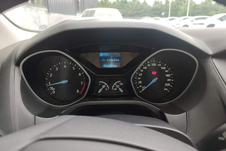 Used Ford Focus 2017 Hatchback 1.6L Automatic Comfort Plus SmartDrive Edition Instrument Cluster