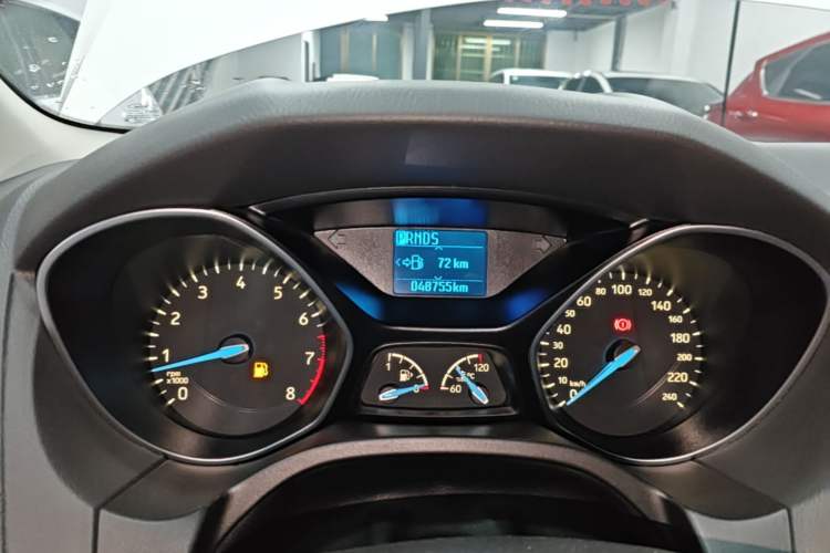 Used Ford Focus 2017 Hatchback 1.6L Automatic Fashion Edition Smart Drive Version Instrument Cluster
