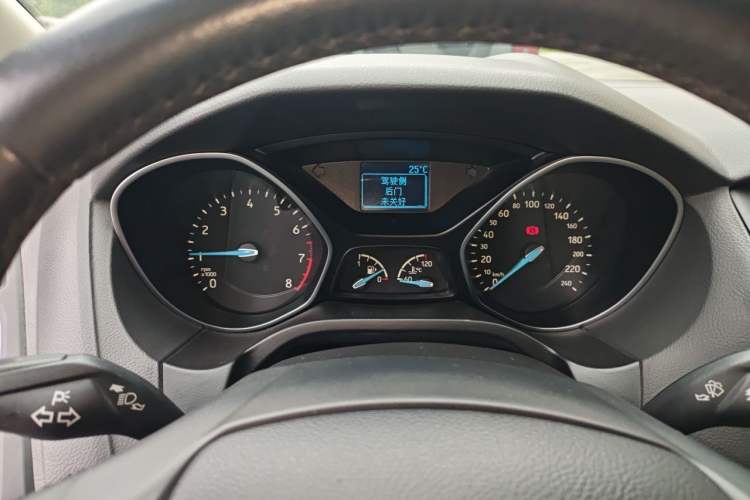 Used Ford Focus 2017 Sedan 1.6L Manual Fashion Edition Smart Drive Version Instrument Cluster