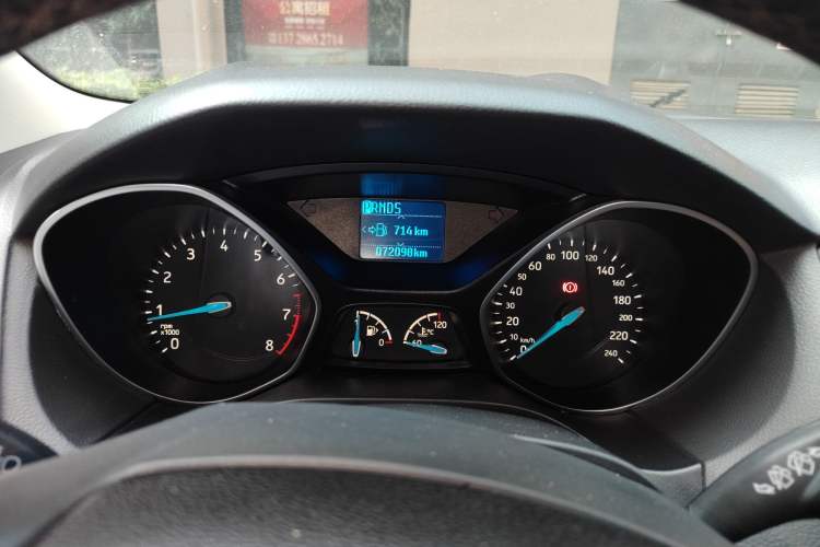 Used Ford Focus 2017 Hatchback 1.6L Automatic Fashion Edition Smart Drive Version Instrument Cluster