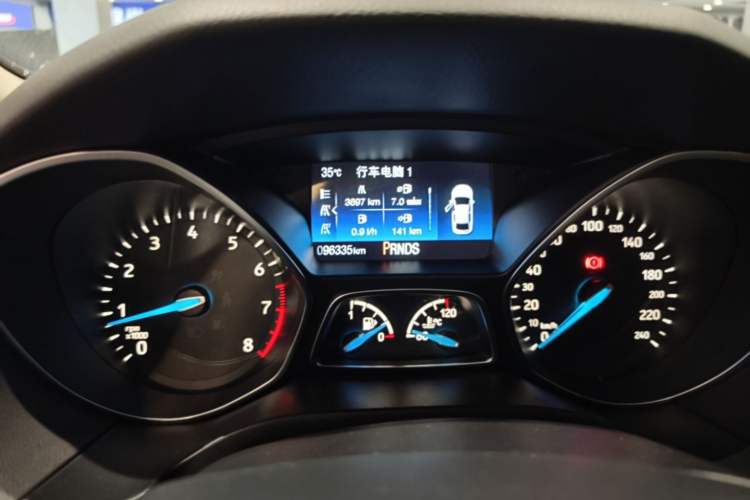 Used Ford Focus 2017 Sedan EcoBoost 180 Automatic Elite Model Instrument Cluster