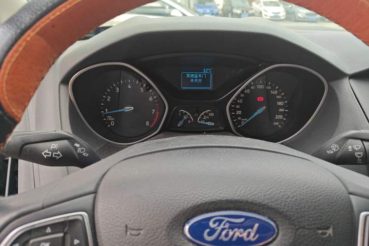 Used Ford Focus 2017 Sedan 1.6L Manual Comfort Plus SmartDrive Edition Instrument Cluster