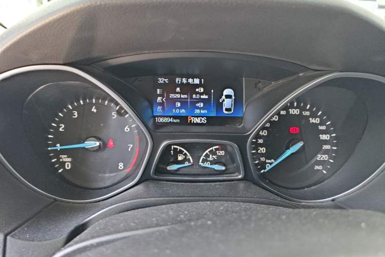 Used Ford Focus 2017 Sedan EcoBoost 180 Automatic Elite Model Instrument Cluster