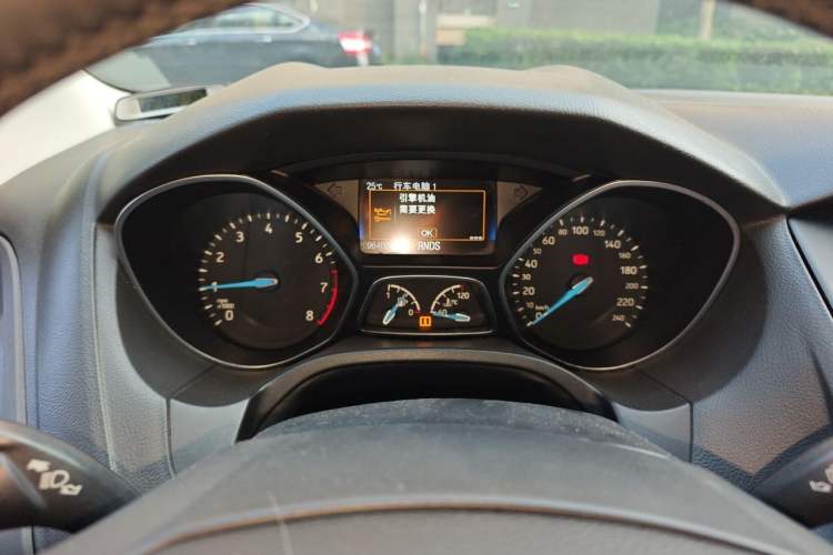 Used Ford Focus 2017 Hatchback EcoBoost 180 Automatic Elite Model Instrument Cluster