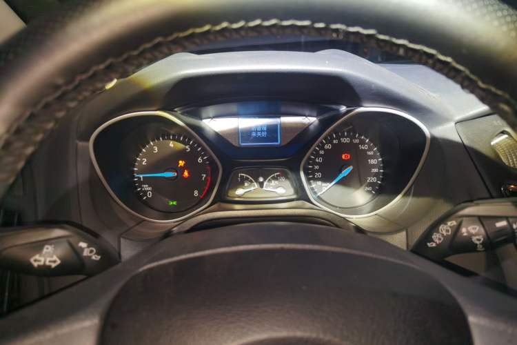 Used Ford Focus 2017 Hatchback 1.6L Automatic Comfort Plus SmartDrive Edition Instrument Cluster