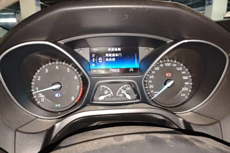 Used Ford Focus 2017 Sedan EcoBoost 180 Automatic Elite Model Instrument Cluster