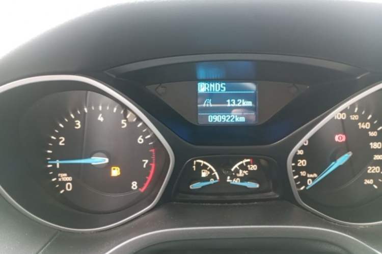 Used Ford Focus 2017 Sedan 1.6L Automatic Comfort Plus SmartDrive Edition Instrument Cluster