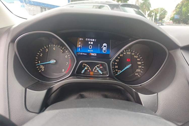 Used Ford Focus 2017 Sedan EcoBoost 180 Automatic Elite Model Instrument Cluster