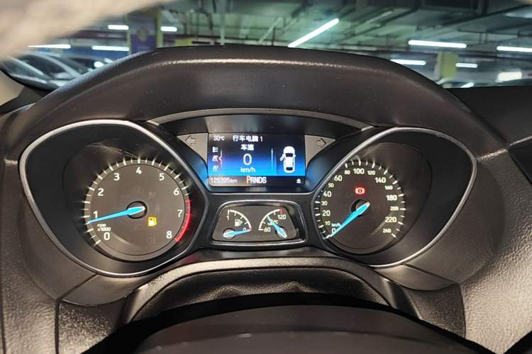 Used Ford Focus 2017 Hatchback EcoBoost 180 Automatic Elite Model Instrument Cluster