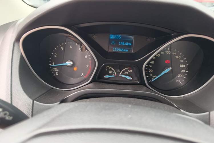 Used Ford Focus 2017 Sedan 1.6L Automatic Comfort Plus SmartDrive Edition Instrument Cluster