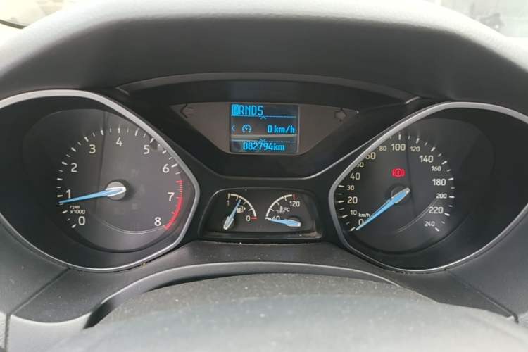 Used Ford Focus 2017 Hatchback 1.6L Automatic Fashion Edition Smart Drive Version Instrument Cluster