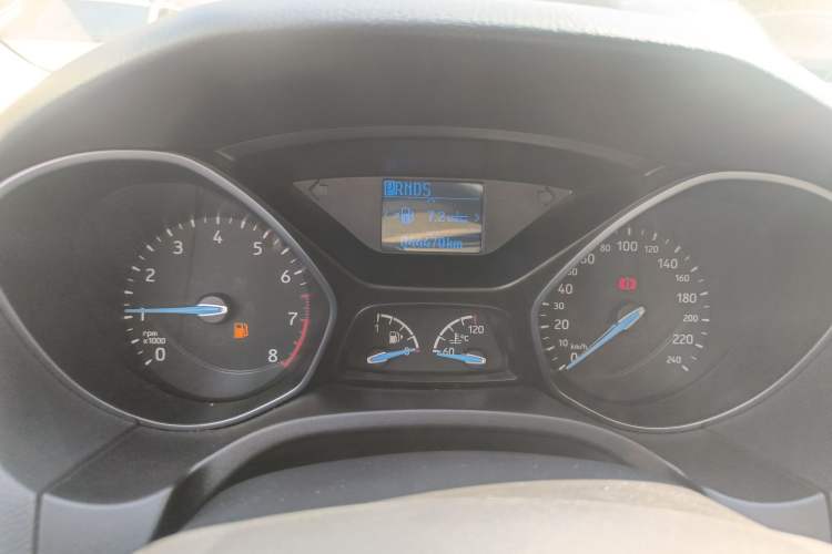 Used Ford Focus 2017 Hatchback 1.6L Automatic Fashion Edition Smart Drive Version Instrument Cluster