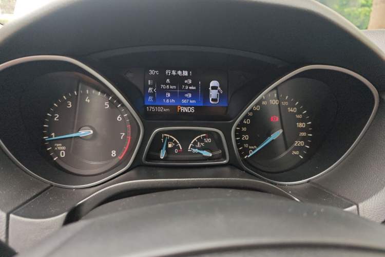 Used Ford Focus 2017 Sedan EcoBoost 180 Automatic Elite Model Instrument Cluster