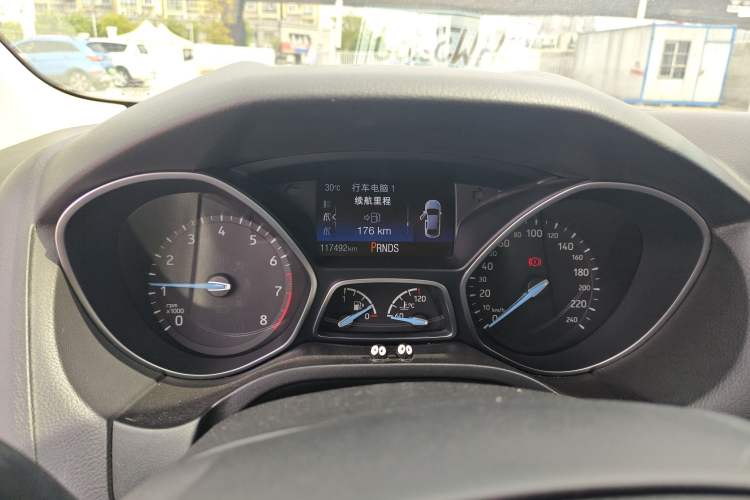 Used Ford Focus 2017 Sedan EcoBoost 180 Automatic Elite Model Instrument Cluster