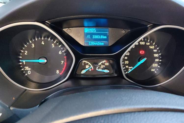 Used Ford Focus 2017 Hatchback 1.6L Automatic Comfort Plus SmartDrive Edition Instrument Cluster