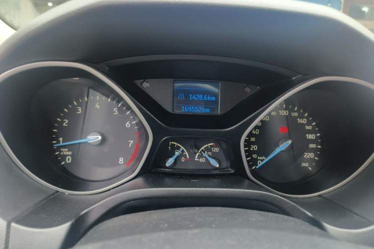 Used Ford Focus 2017 Hatchback 1.6L Manual Comfort Plus SmartDrive Edition Instrument Cluster