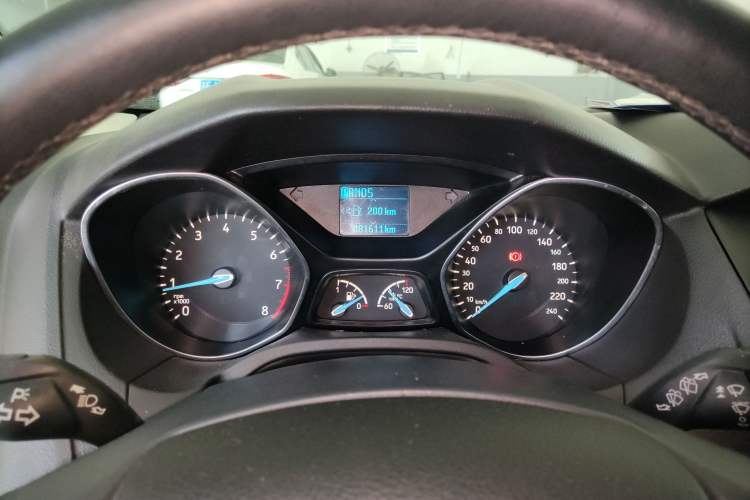 Used Ford Focus 2017 Hatchback 1.6L Automatic Fashion Edition Smart Drive Version Instrument Cluster