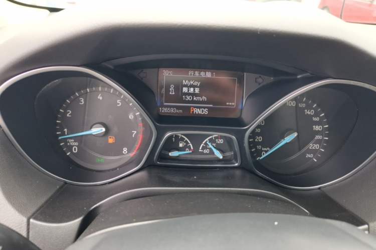 Used Ford Focus 2017 Sedan EcoBoost 180 Automatic Elite Model Instrument Cluster
