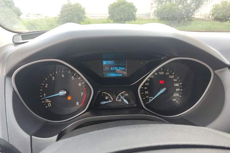 Used Ford Focus 2017 Hatchback 1.6L Automatic Comfort Plus SmartDrive Edition Instrument Cluster