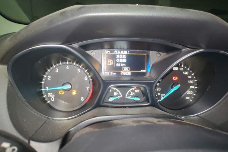 Used Ford Focus 2017 Sedan EcoBoost 180 Automatic Elite Model Instrument Cluster