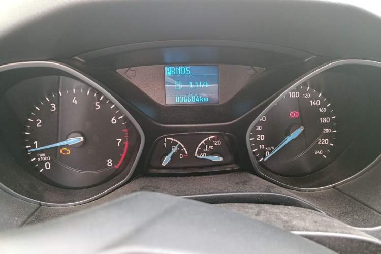 Used Ford Focus 2017 Hatchback 1.6L Automatic Fashion Edition Smart Drive Version Instrument Cluster