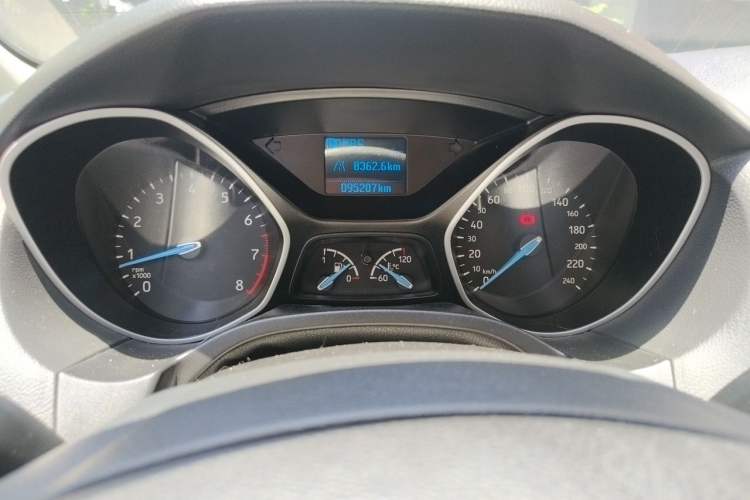 Used Ford Focus 2017 Hatchback 1.6L Automatic Comfort Plus SmartDrive Edition Instrument Cluster
