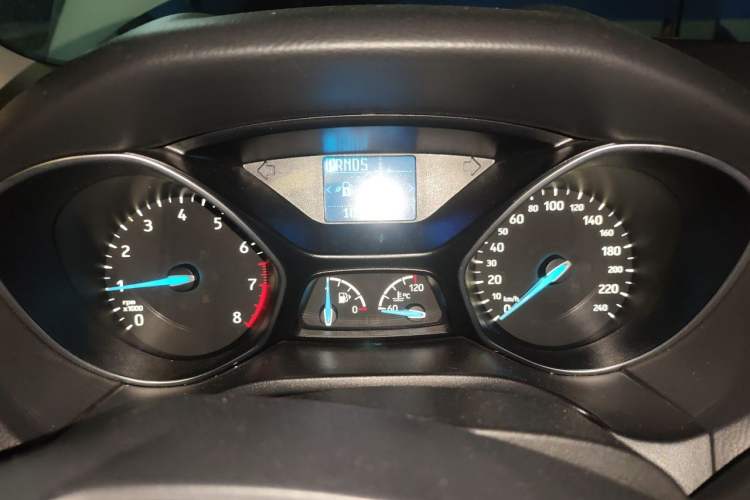 Used Ford Focus 2017 Sedan EcoBoost 125 Automatic Supreme Style SmartDrive Edition Instrument Cluster