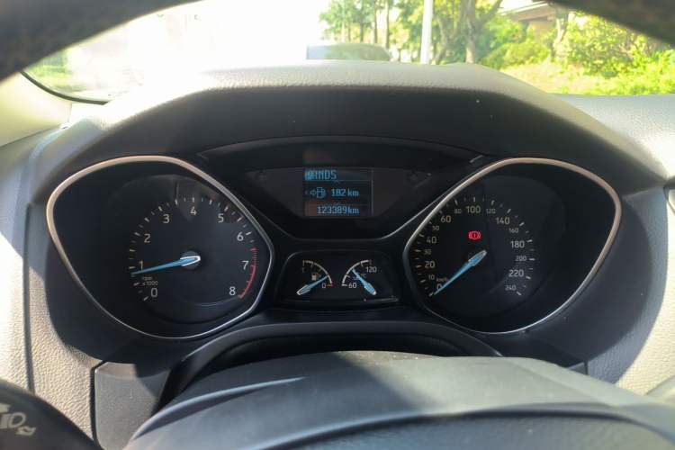 Used Ford Focus 2017 Sedan 1.6L Automatic Fashion Edition Smart Drive Version Instrument Cluster