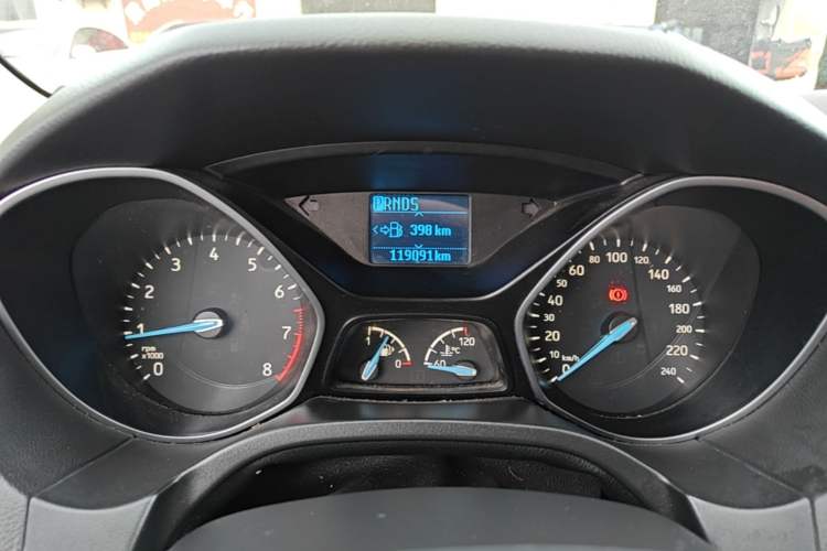 Used Ford Focus 2017 Hatchback 1.6L Automatic Fashion Edition Smart Drive Version Instrument Cluster