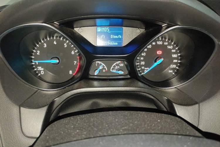 Used Ford Focus 2017 Hatchback 1.6L Automatic Fashion Edition Smart Drive Version Instrument Cluster