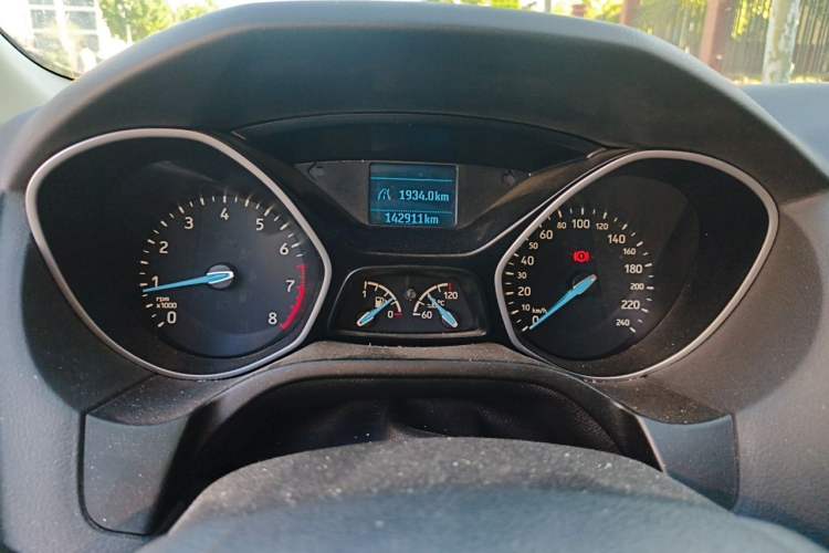 Used Ford Focus 2017 Sedan 1.6L Manual Comfort Plus SmartDrive Edition Instrument Cluster