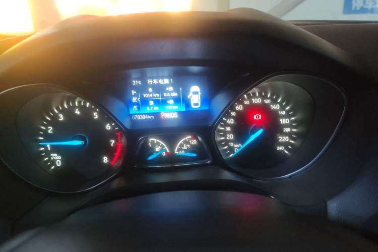 Used Ford Focus 2017 Sedan EcoBoost 180 Automatic Flagship Model Instrument Cluster