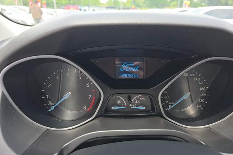 Used Ford Focus 2017 Hatchback 1.6L Automatic Comfort Plus SmartDrive Edition Instrument Cluster
