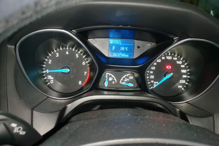 Used Ford Focus 2017 Hatchback 1.6L Automatic Fashion Edition Smart Drive Version Instrument Cluster