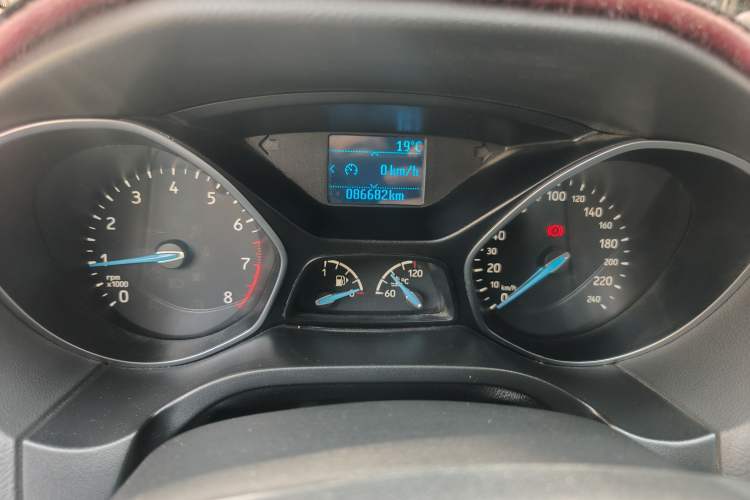 Used Ford Focus 2017 Sedan 1.6L Manual Fashion Edition Smart Drive Version Instrument Cluster