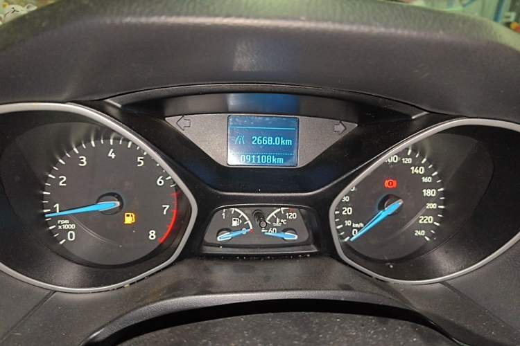 Used Ford Focus 2017 Sedan 1.6L Manual Comfort Plus SmartDrive Edition Instrument Cluster