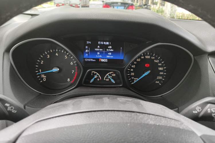 Used Ford Focus 2017 Sedan EcoBoost 180 Automatic Elite Model Instrument Cluster