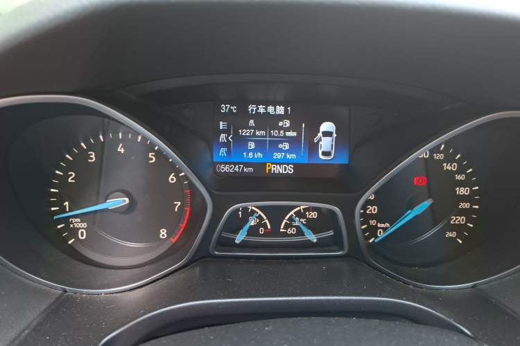 Used Ford Focus 2017 Sedan EcoBoost 180 Automatic Elite Model Instrument Cluster