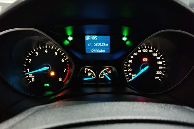 Used Ford Focus 2017 Sedan 1.6L Automatic Comfort Plus SmartDrive Edition Instrument Cluster