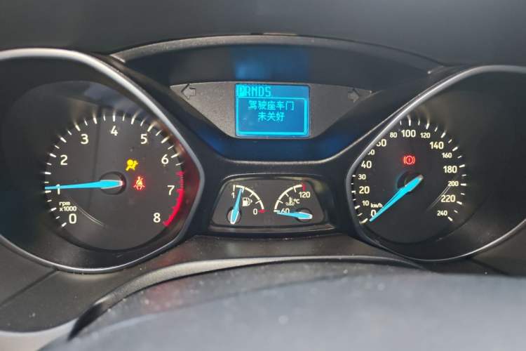 Used Ford Focus 2017 Sedan EcoBoost 125 Automatic Supreme Style SmartDrive Edition Instrument Cluster