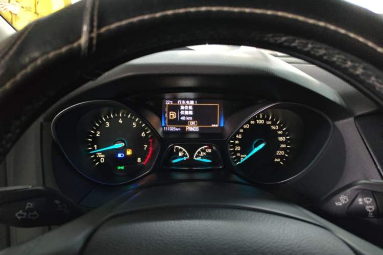 Used Ford Focus 2017 Sedan EcoBoost 180 Automatic Elite Model Instrument Cluster