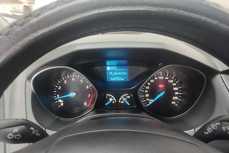 Used Ford Focus 2017 Hatchback 1.6L Automatic Fashion Edition Smart Drive Version Instrument Cluster