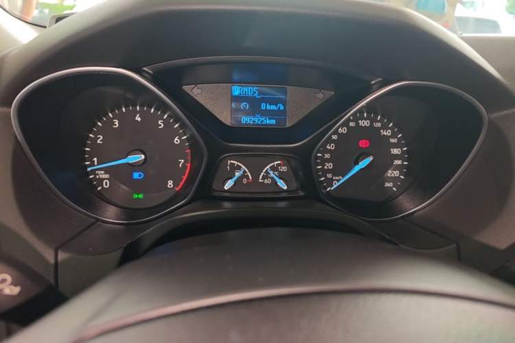 Used Ford Focus 2017 Hatchback 1.6L Automatic Fashion Edition Smart Drive Version Instrument Cluster