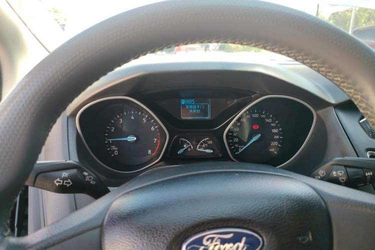 Used Ford Focus 2017 Sedan 1.6L Automatic Comfort Plus SmartDrive Edition Instrument Cluster