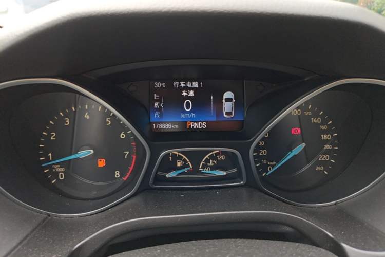 Used Ford Focus 2017 Sedan EcoBoost 180 Automatic Elite Model Instrument Cluster