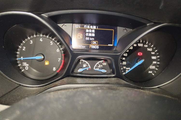 Used Ford Focus 2017 Hatchback EcoBoost 180 Automatic Elite Model Instrument Cluster