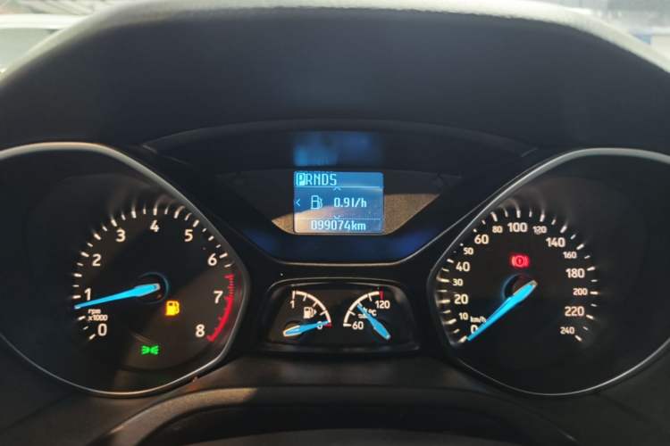 Used Ford Focus 2017 Hatchback 1.6L Automatic Fashion Edition Smart Drive Version Instrument Cluster