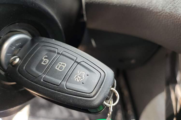 Used Ford Focus 2017 Sedan EcoBoost 180 Automatic Elite Model Interior 1